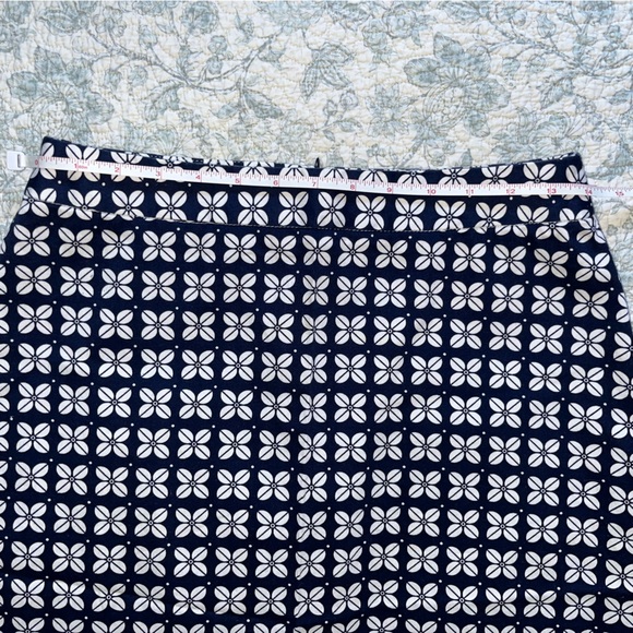 DownEast Blue and White A-Line Skirt Knee-Length (1-140) - Picture 3 of 13